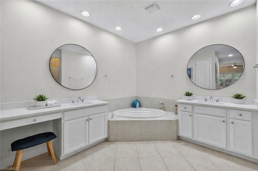 28455 Altessa Way, Unit 201, Bonita Springs, FL 34135 Photo