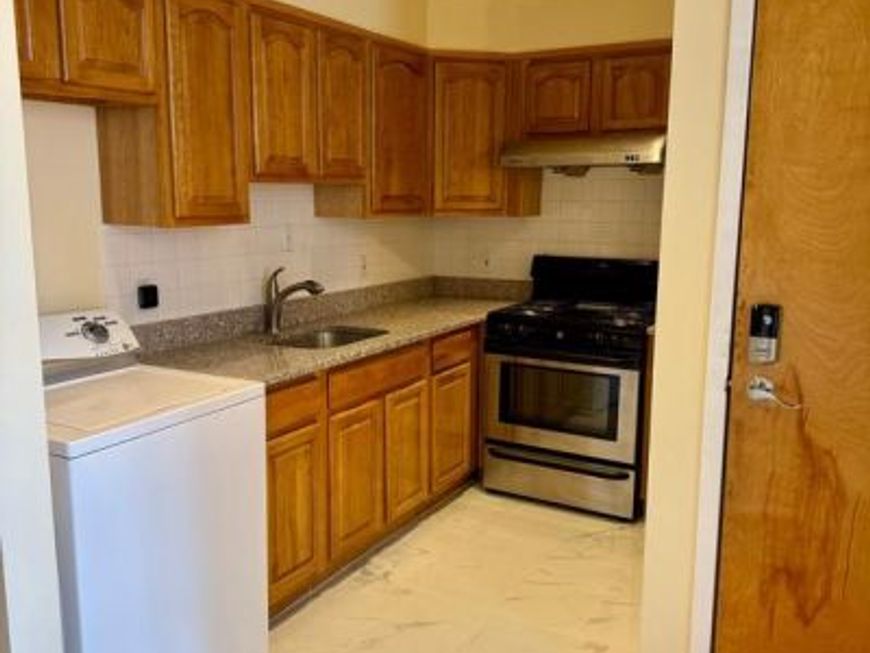 201 N 9th Street, Philadelphia, PA 19107 Main Photo
