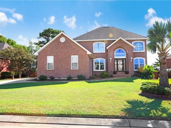 6 MISSION HILLS Drive, Slidell, LA 70458