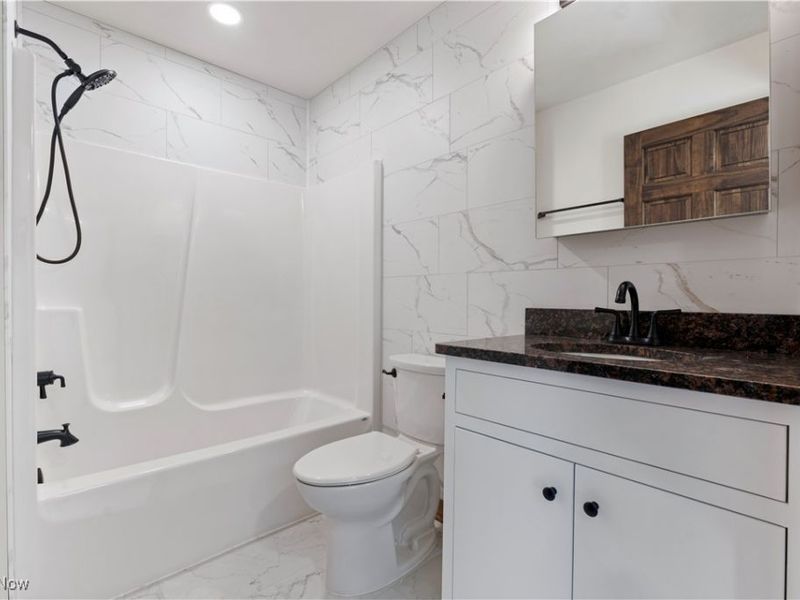 8440 Mapleford Street SW, Navarre, OH 44662 Photo 13