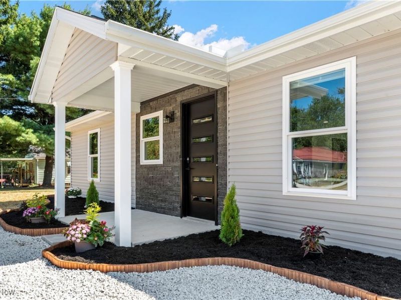 8440 Mapleford Street SW, Navarre, OH 44662 Photo 4