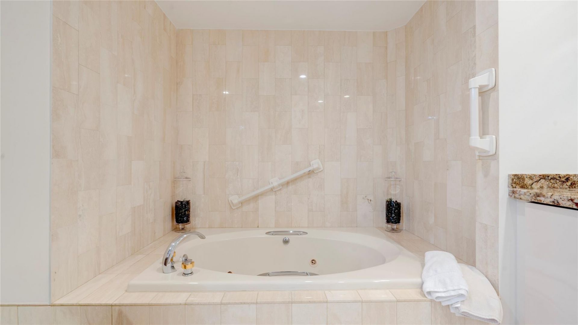 1440 S Ocean Boulevard, Unit 5-C, Pompano Beach, FL 33062 Photo