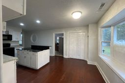 130 Inman Drive photo 4