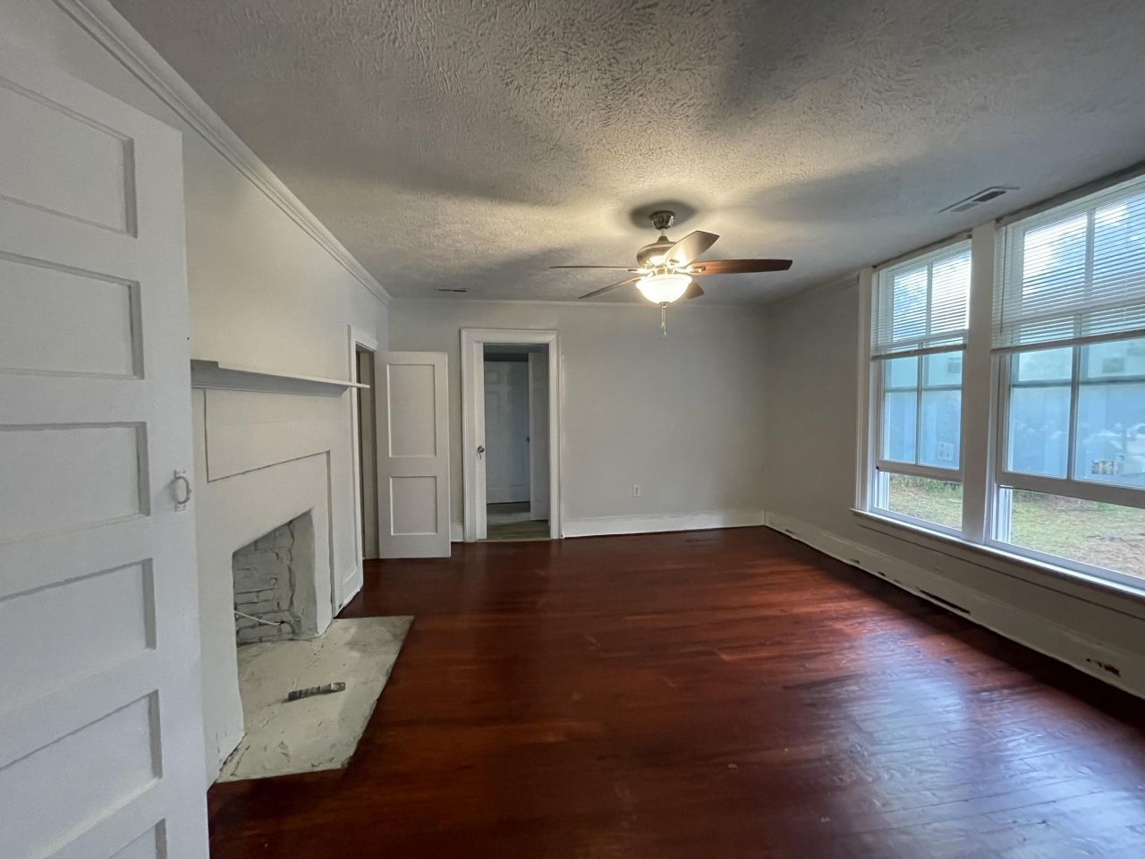 130 Inman Drive Photo 4