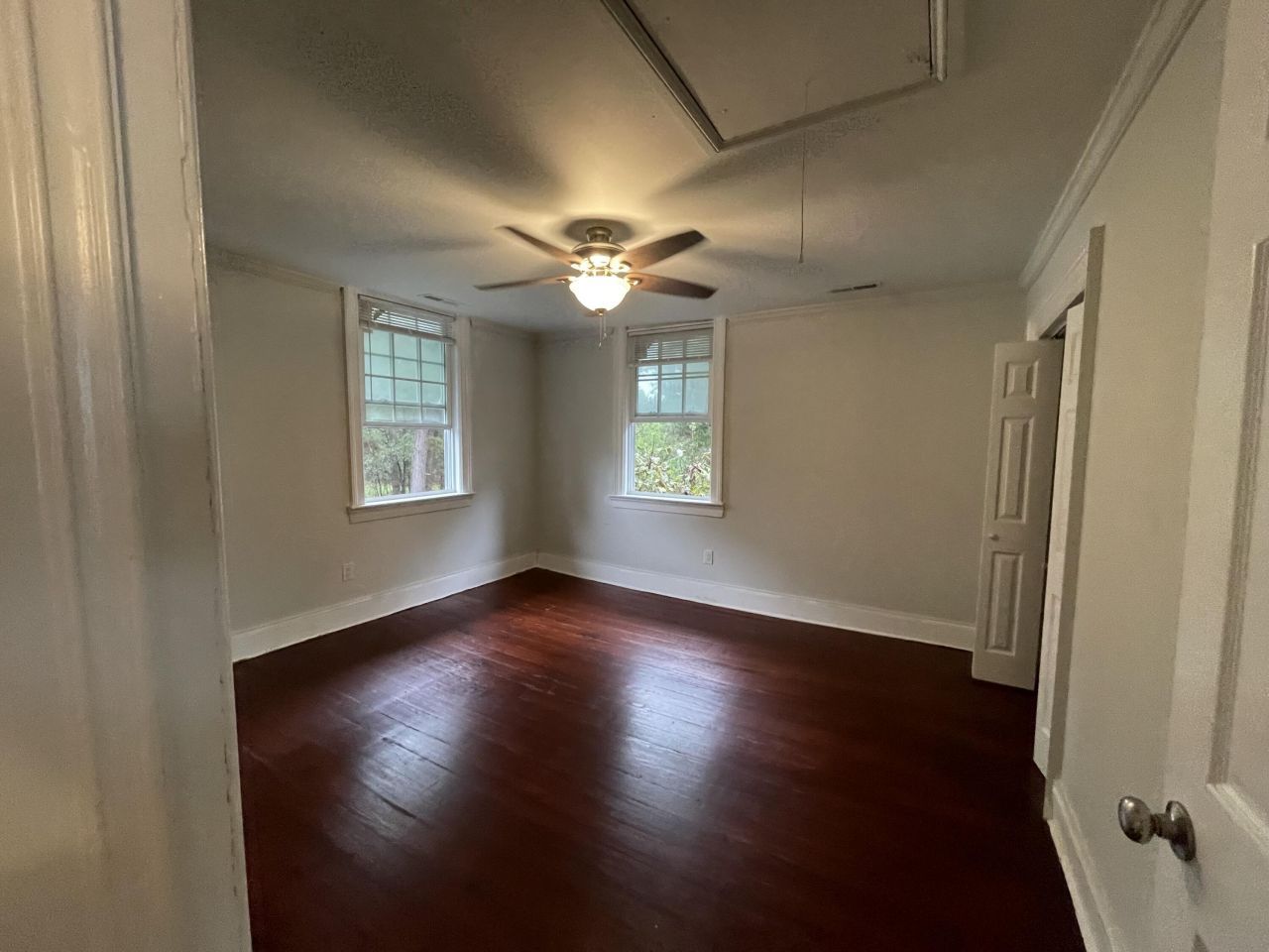 130 Inman Drive Photo 8