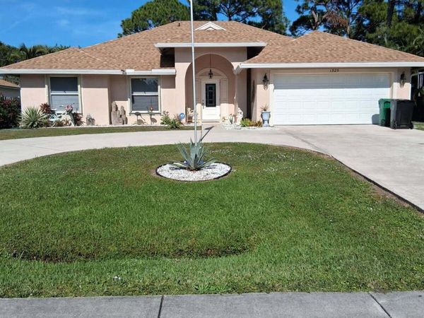 1325 SW California Boulevard, Port St. Lucie, FL 34953