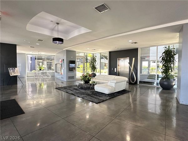 8925 W Flamingo Road, Unit 310, Las Vegas, NV 89147