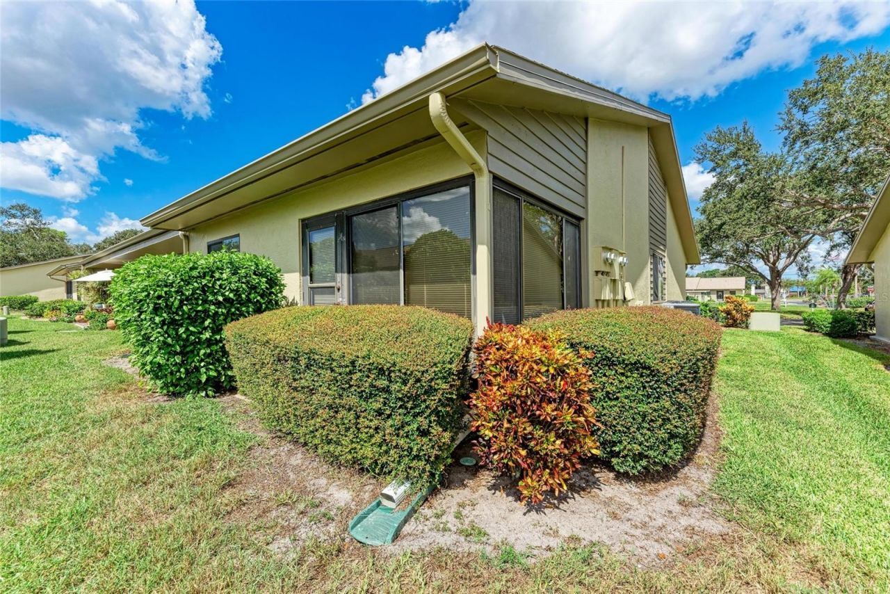 2708 60th Avenue Plaza S, Bradenton, FL 34207 Photo