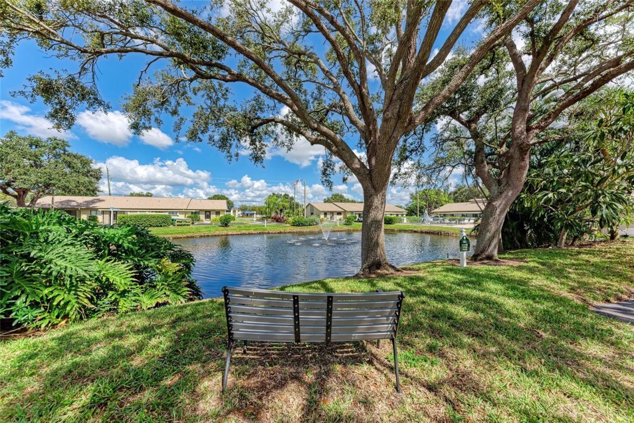 2708 60th Avenue Plaza S, Bradenton, FL 34207 Photo