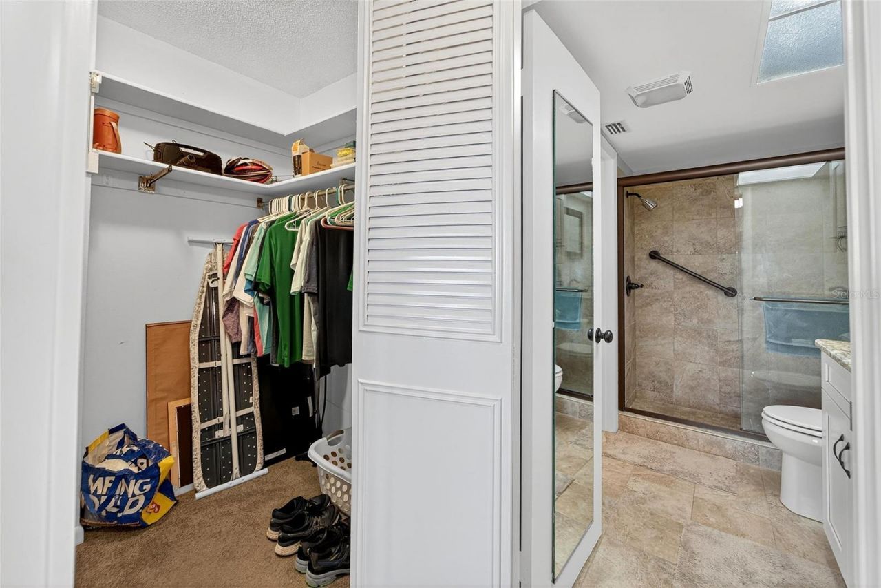 4900 Brittany Drive S, Unit 905, Saint Petersburg, FL 33715 Photo