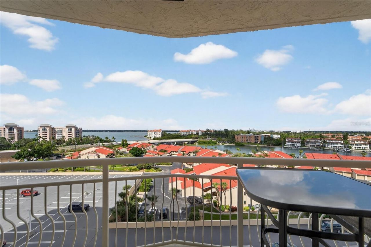 4900 Brittany Drive S, Unit 905, Saint Petersburg, FL 33715 Photo