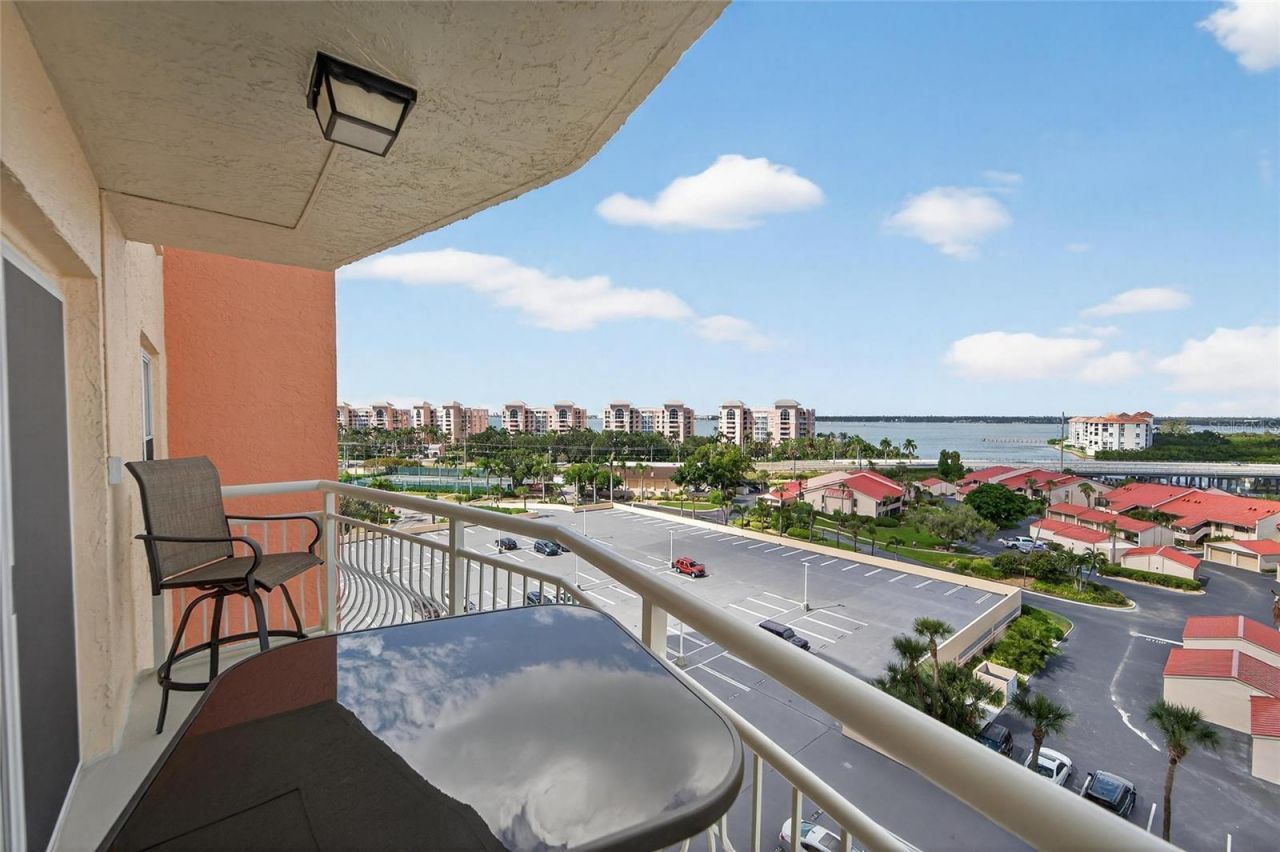 4900 Brittany Drive S, Unit 905, Saint Petersburg, FL 33715 Photo