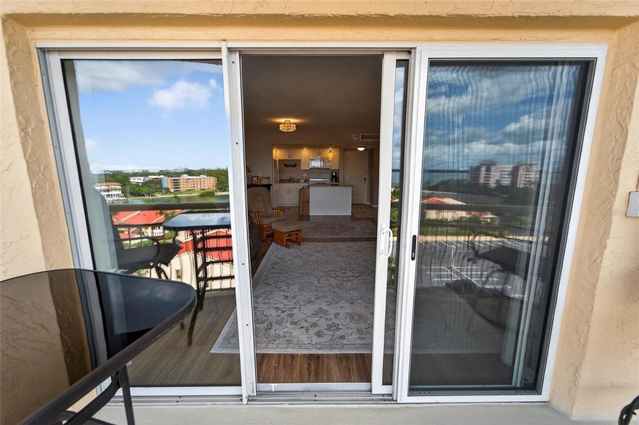 4900 Brittany Drive S, Unit 905, Saint Petersburg, FL 33715 Photo