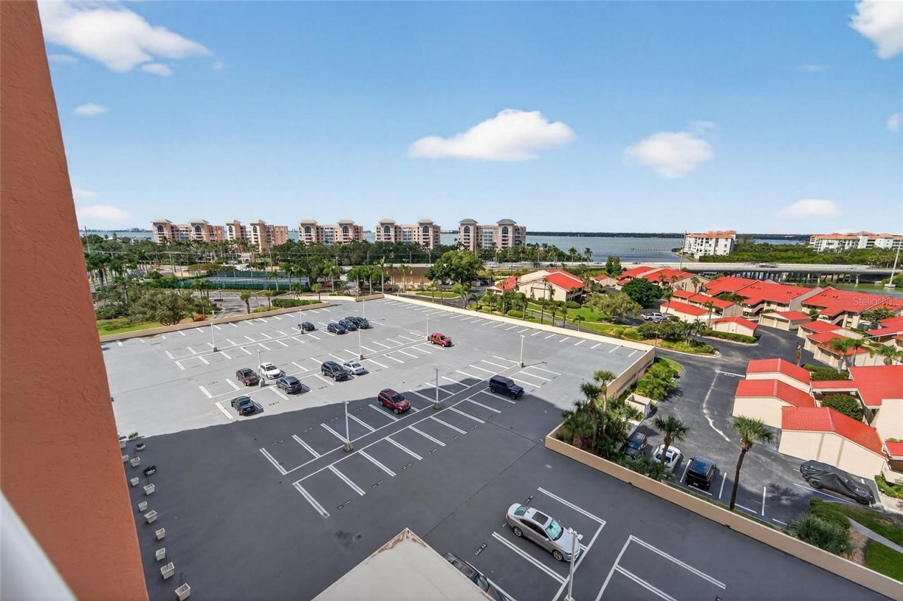 4900 Brittany Drive S, Unit 905, Saint Petersburg, FL 33715 Photo