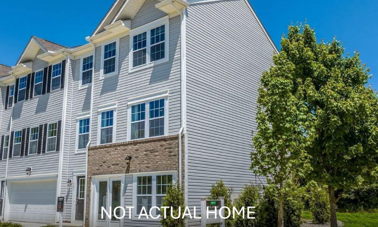 3242 Mackinac Drive, Columbus, OH 43207 Main Photo