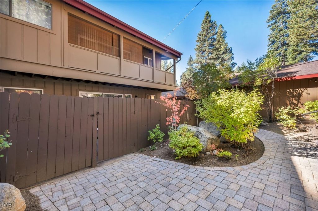 866 Northwood, Unit 6, Incline Village, NV 89451 Photo