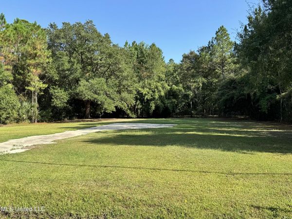 420 Livingston Drive, Pass Christian, MS 39571