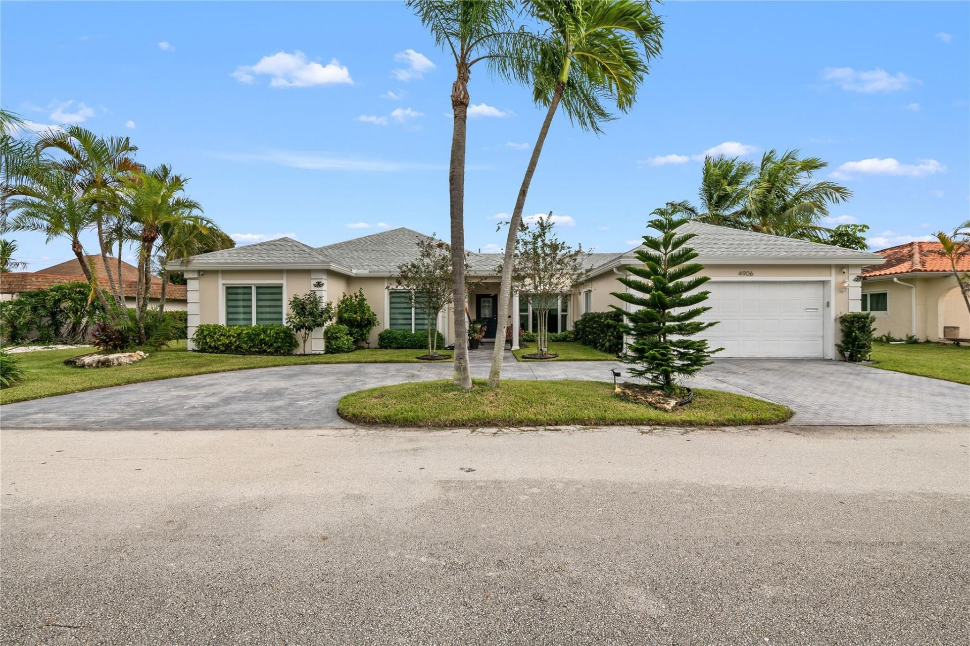4906 N Travelers Palm Lane, Tamarac, FL 33319 Photo