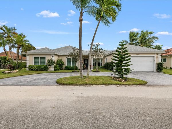 4906 N Travelers Palm Lane, Tamarac, FL 33319