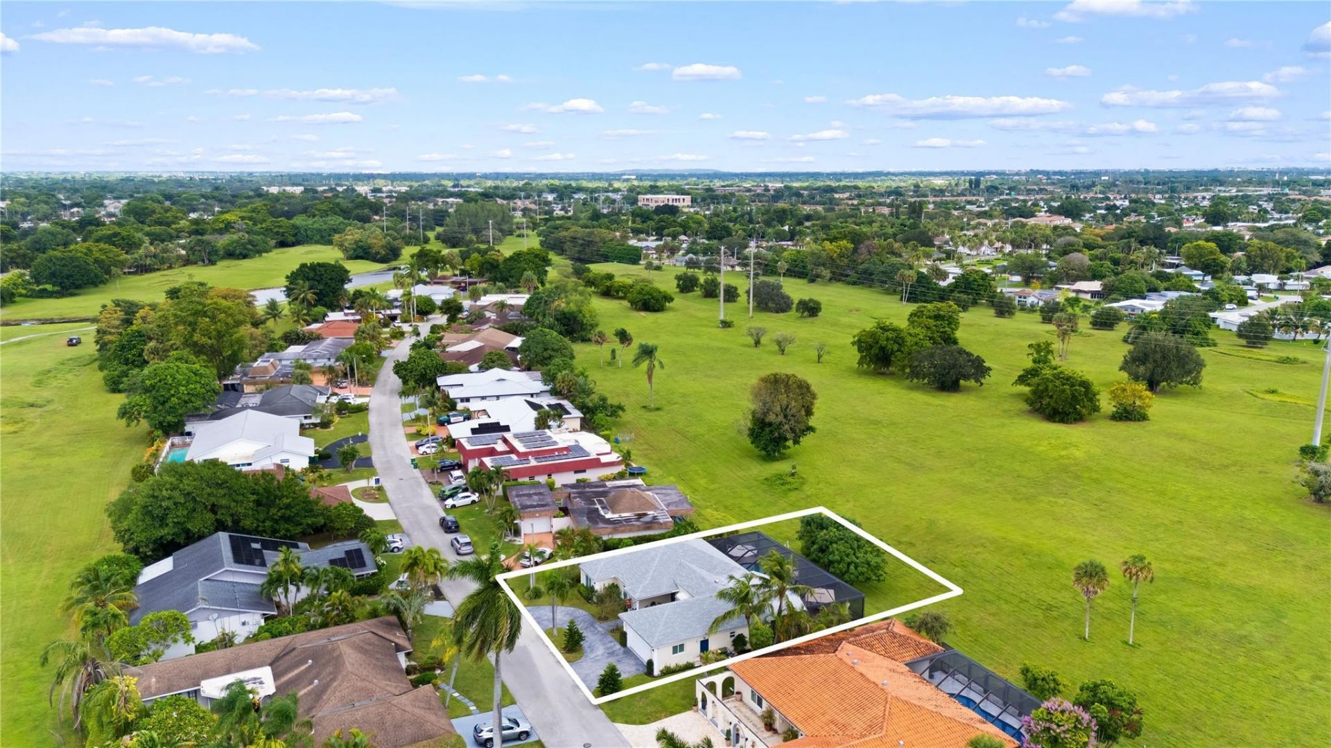 4906 N Travelers Palm Lane, Tamarac, FL 33319 Photo