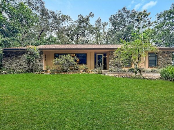 1942 COUNTRY CLUB ROAD, EUSTIS, FL 32726