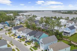 116 Low Tide Court photo 4