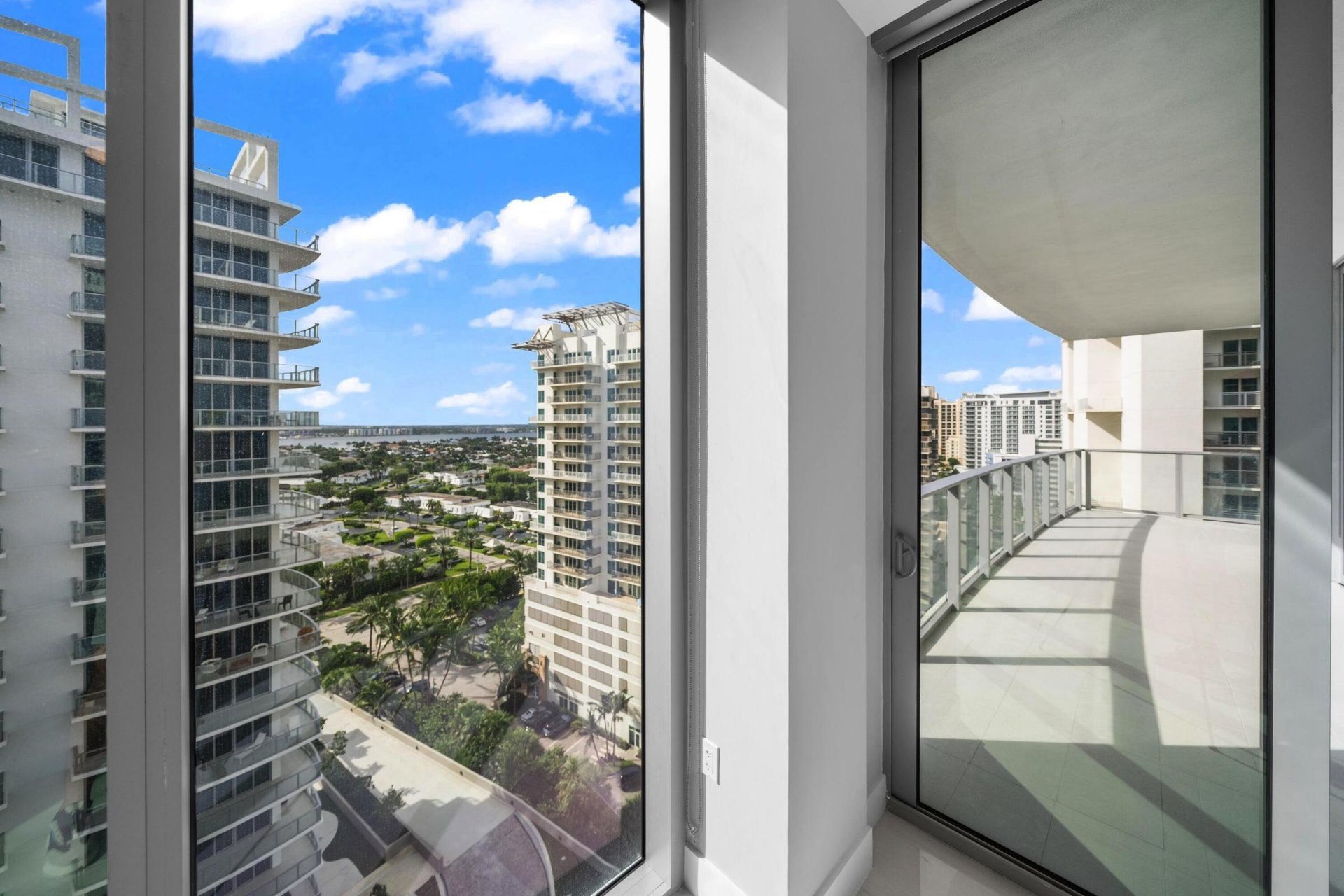 3100 N Ocean Drive, Unit H-1509, Singer Island, FL 33404 Photo