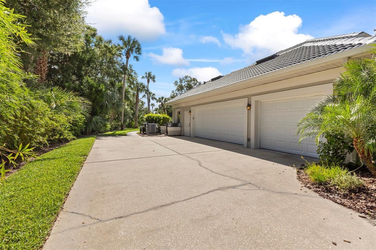 6325 Palmas Bay Circle, Port Orange, FL 32127 Photo