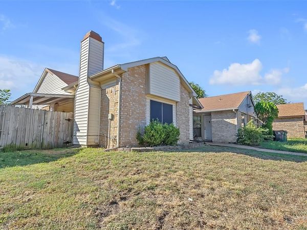 2440 Sunflower Drive, Arlington, TX 76014