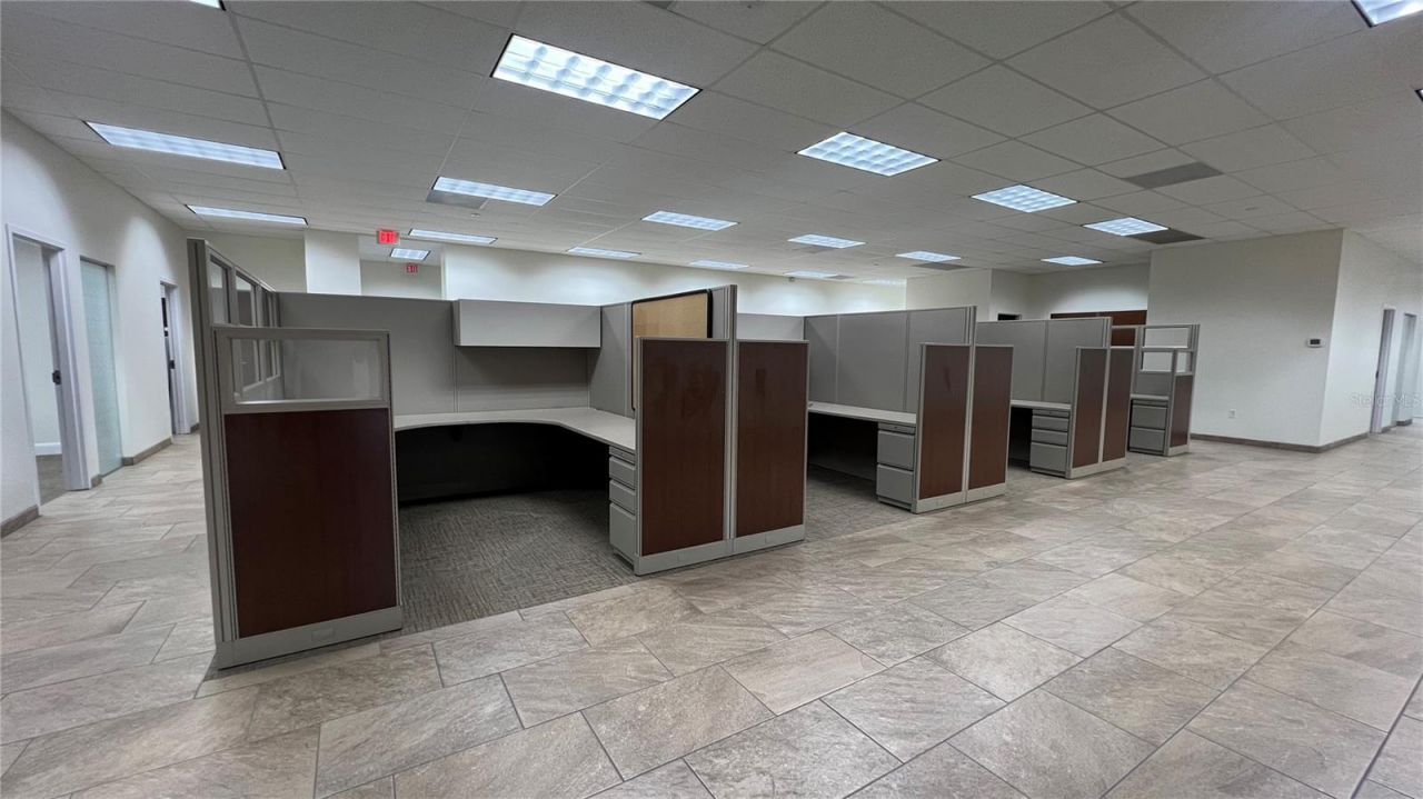 8258 118th Avenue, Unit 200/250, Largo, FL 33773 Photo