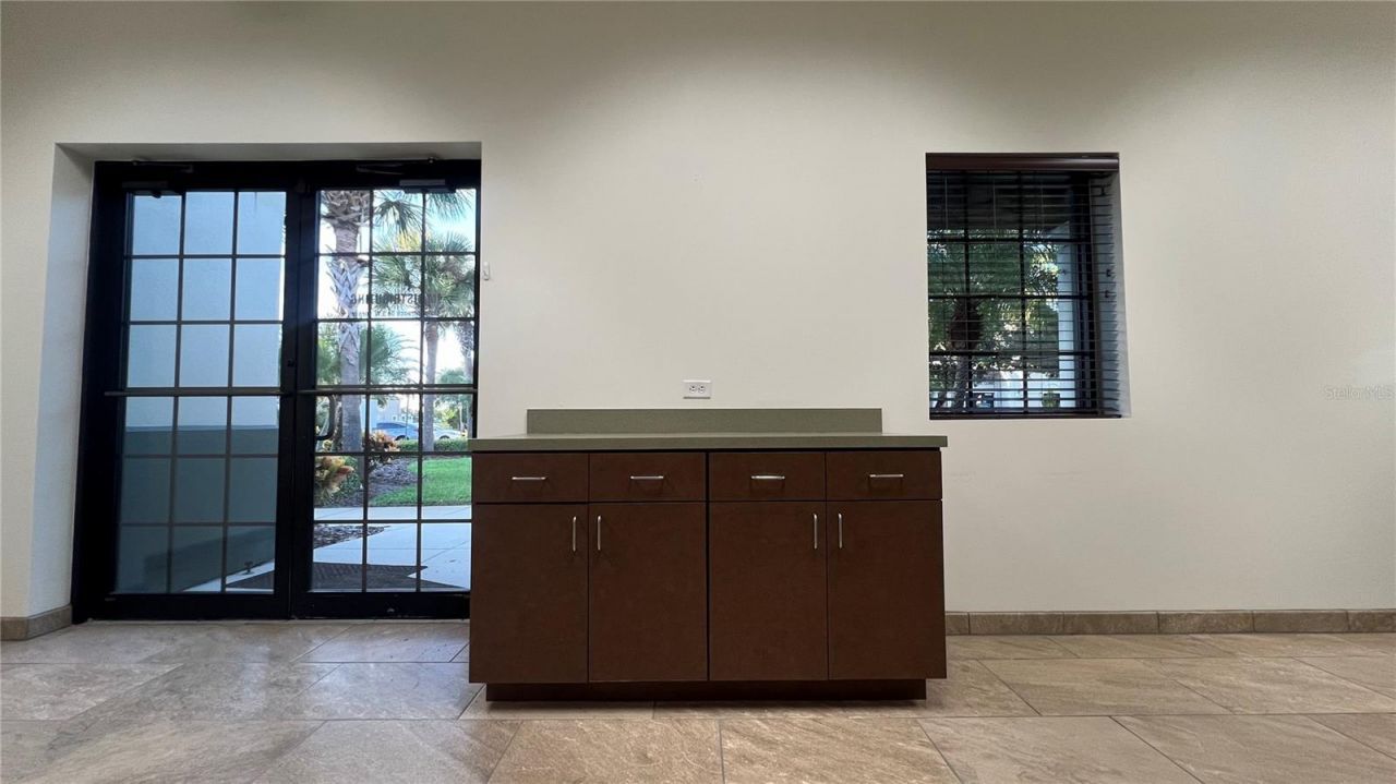 8258 118th Avenue, Unit 200/250, Largo, FL 33773 Photo