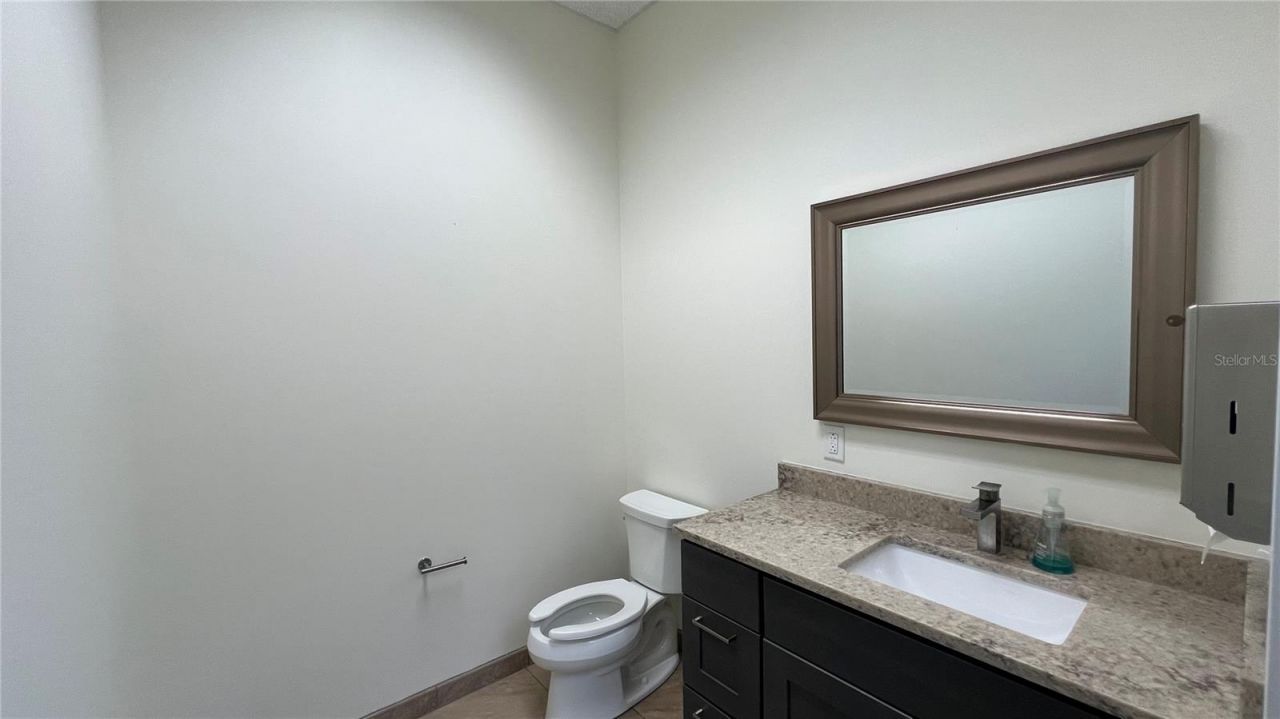 8258 118th Avenue, Unit 200/250, Largo, FL 33773 Photo