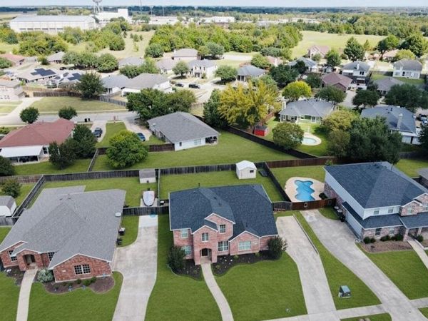 121 Redwood, Terrell, TX 75160