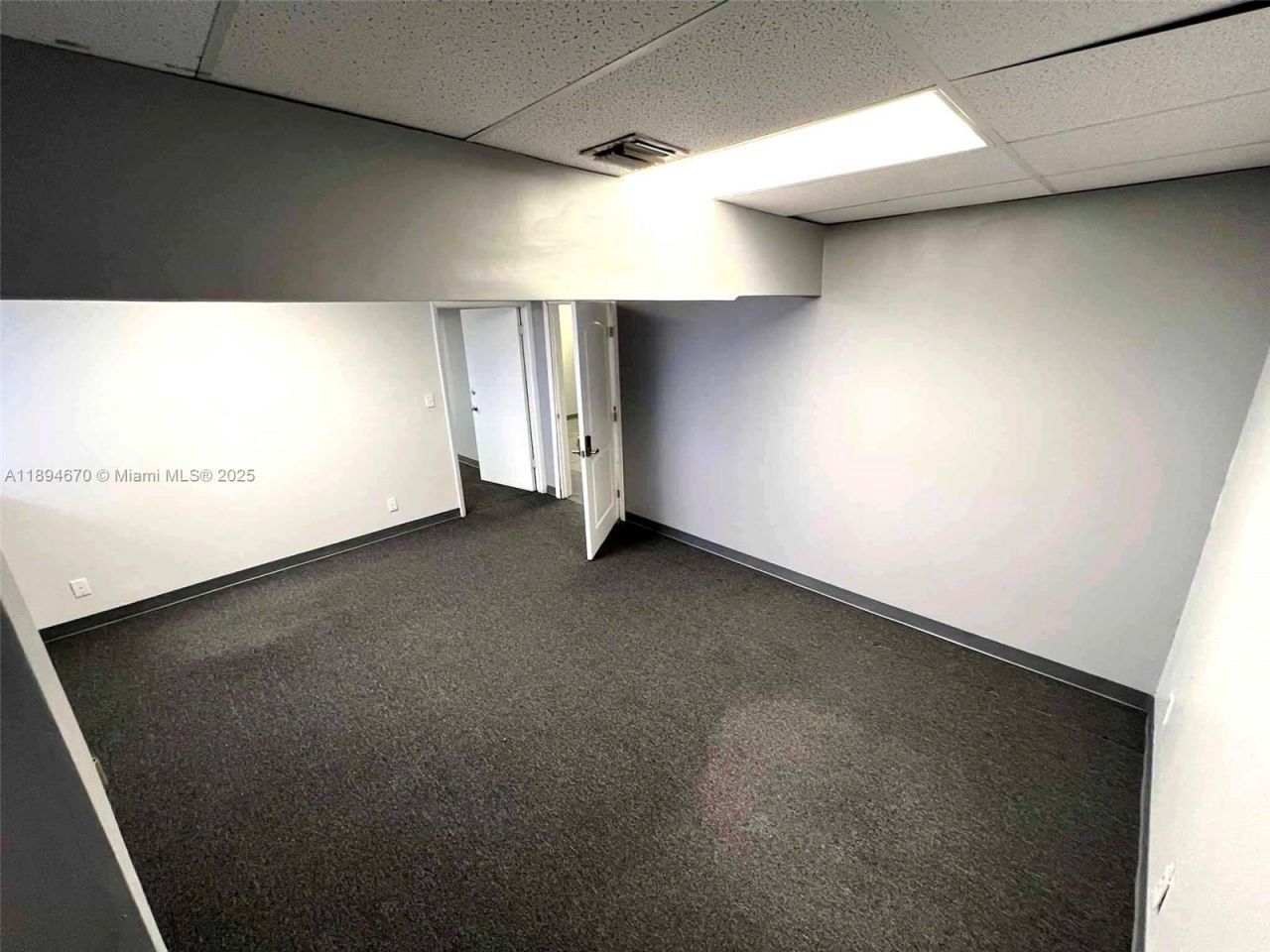 2727 E Oakland Park Blvd, Unit 203 (205A), Fort Lauderdale, FL 33306 Photo