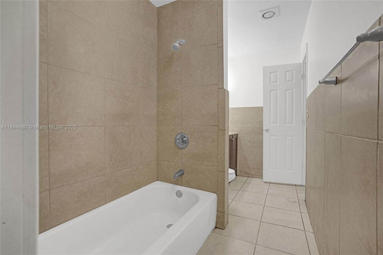 3876 NW 207th St Rd, Miami Gardens, FL 33055 Photo