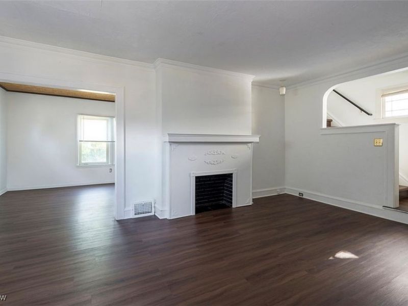 17710 Crestland Road, Cleveland, OH 44119 Photo 12