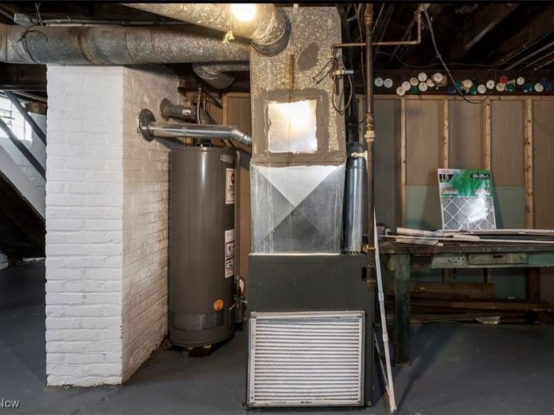 17710 Crestland Road, Cleveland, OH 44119 Photo 27