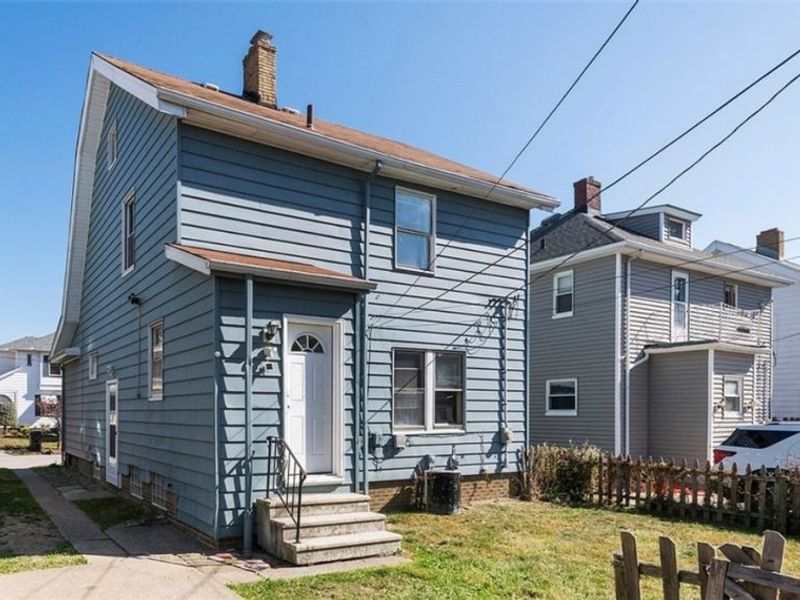 17710 Crestland Road, Cleveland, OH 44119 Photo 3