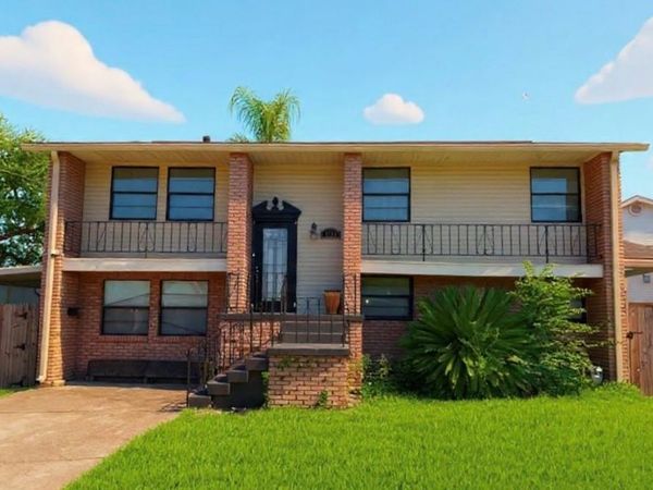 1724 SANDRA Avenue, Metairie, LA 70003