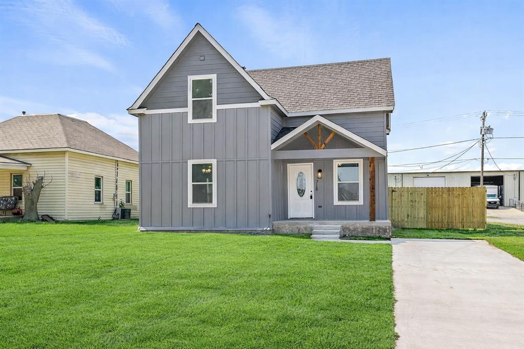 718 S Choctaw Avenue, El Reno, OK 73036 Main Photo