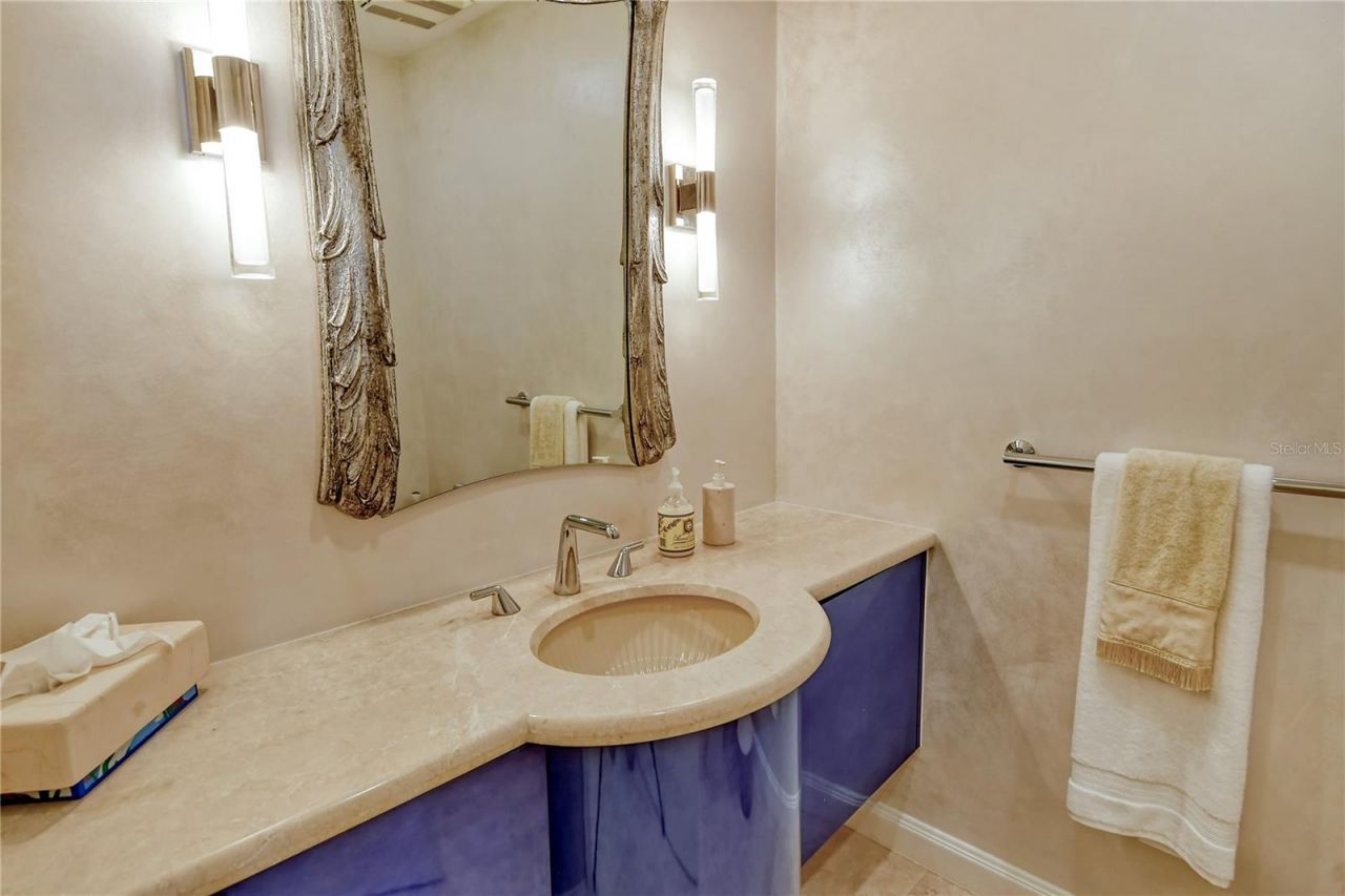 435 L Ambiance Drive, Unit L807, Longboat Key, FL 34228 Photo