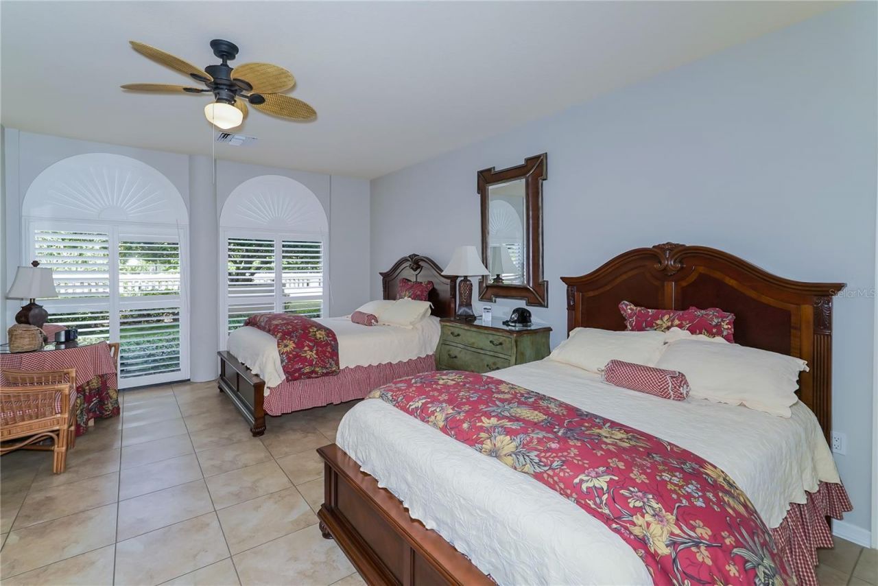 435 L Ambiance Drive, Unit L807, Longboat Key, FL 34228 Photo