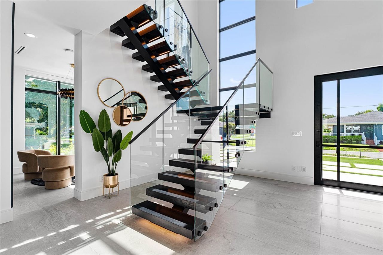 5002 W Poe Avenue, Tampa, FL 33629 Photo