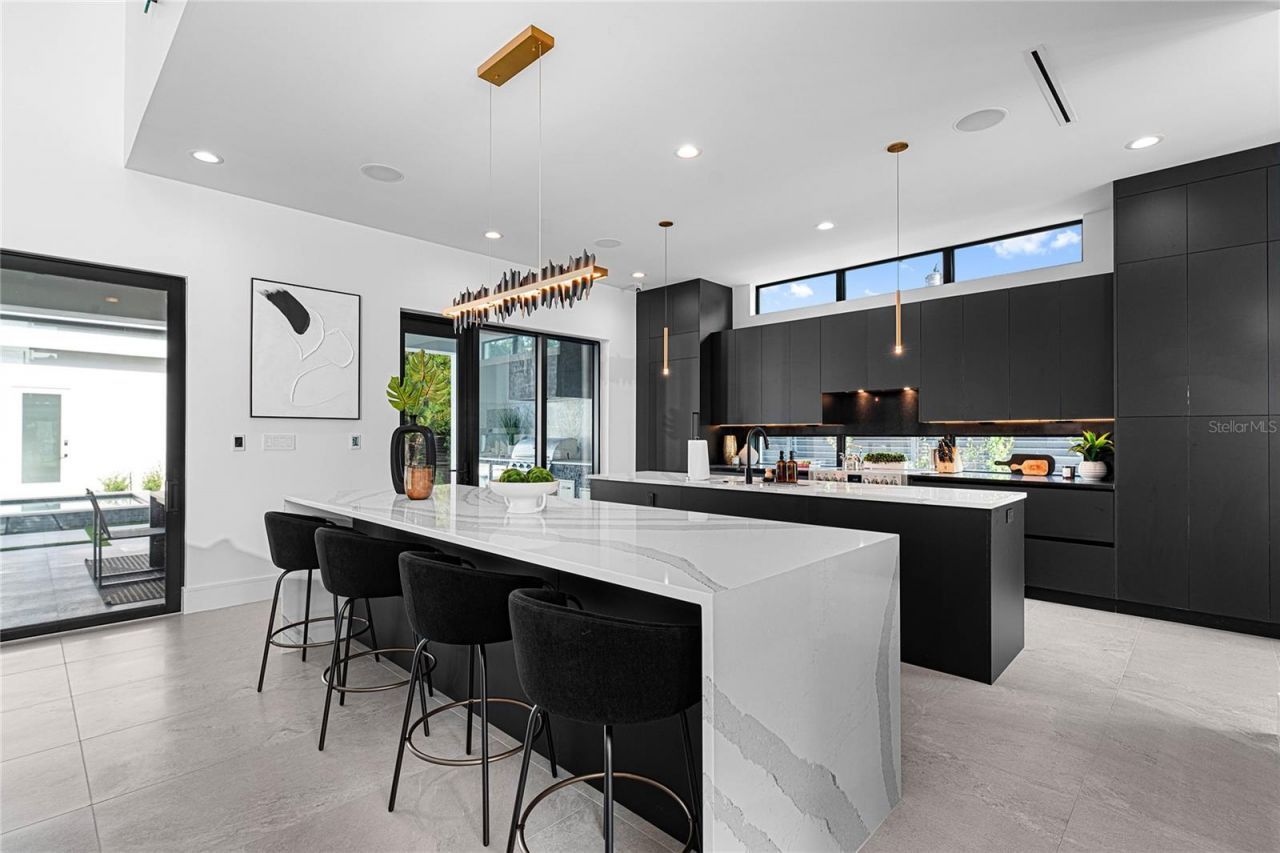 5002 W Poe Avenue, Tampa, FL 33629 Photo