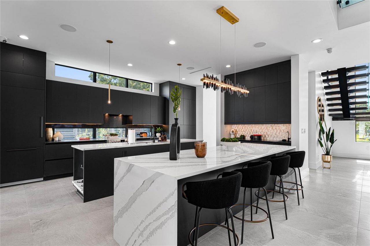 5002 W Poe Avenue, Tampa, FL 33629 Photo