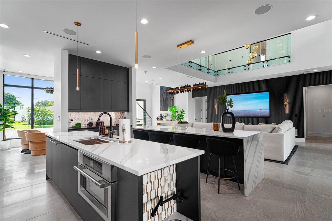 5002 W Poe Avenue, Tampa, FL 33629 Photo