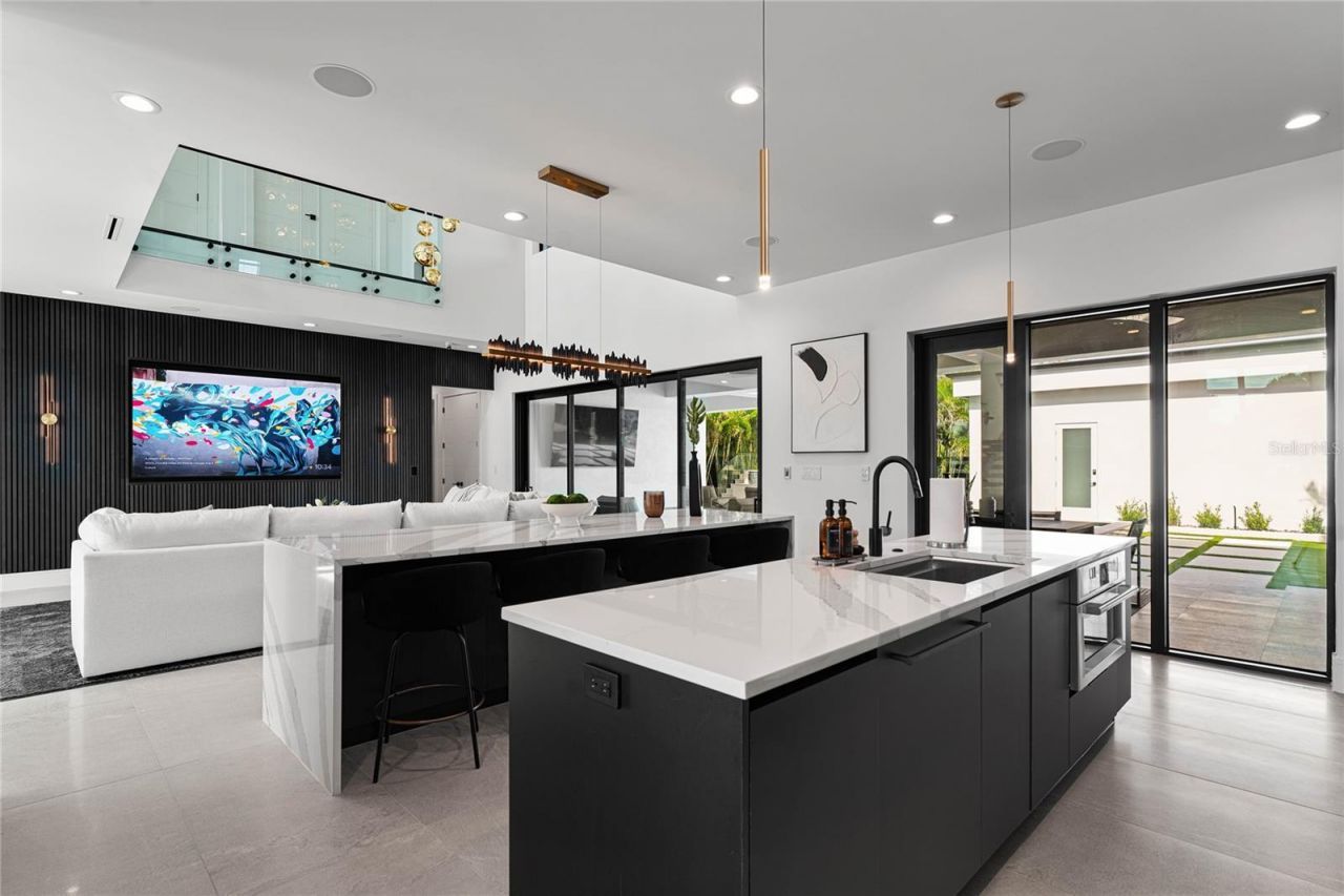 5002 W Poe Avenue, Tampa, FL 33629 Photo