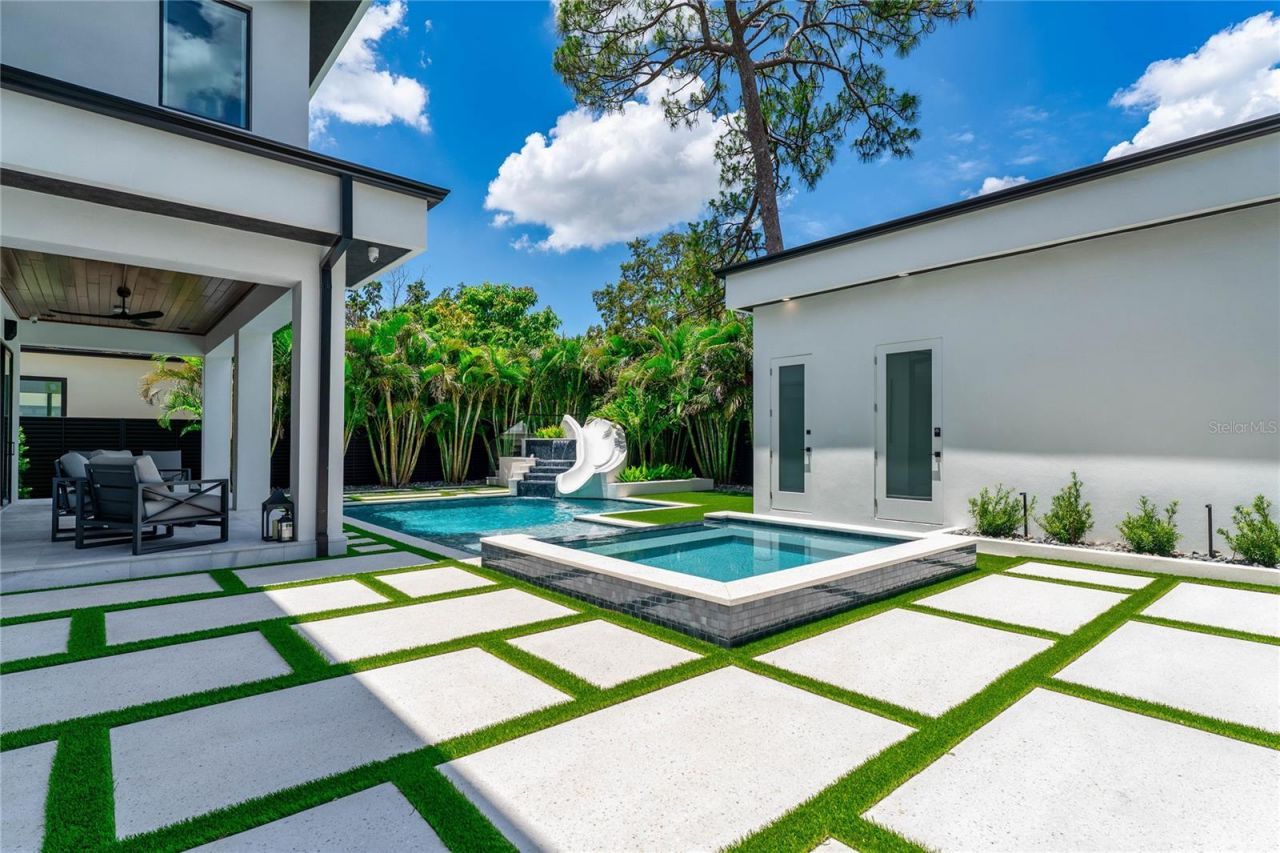 5002 W Poe Avenue, Tampa, FL 33629 Photo