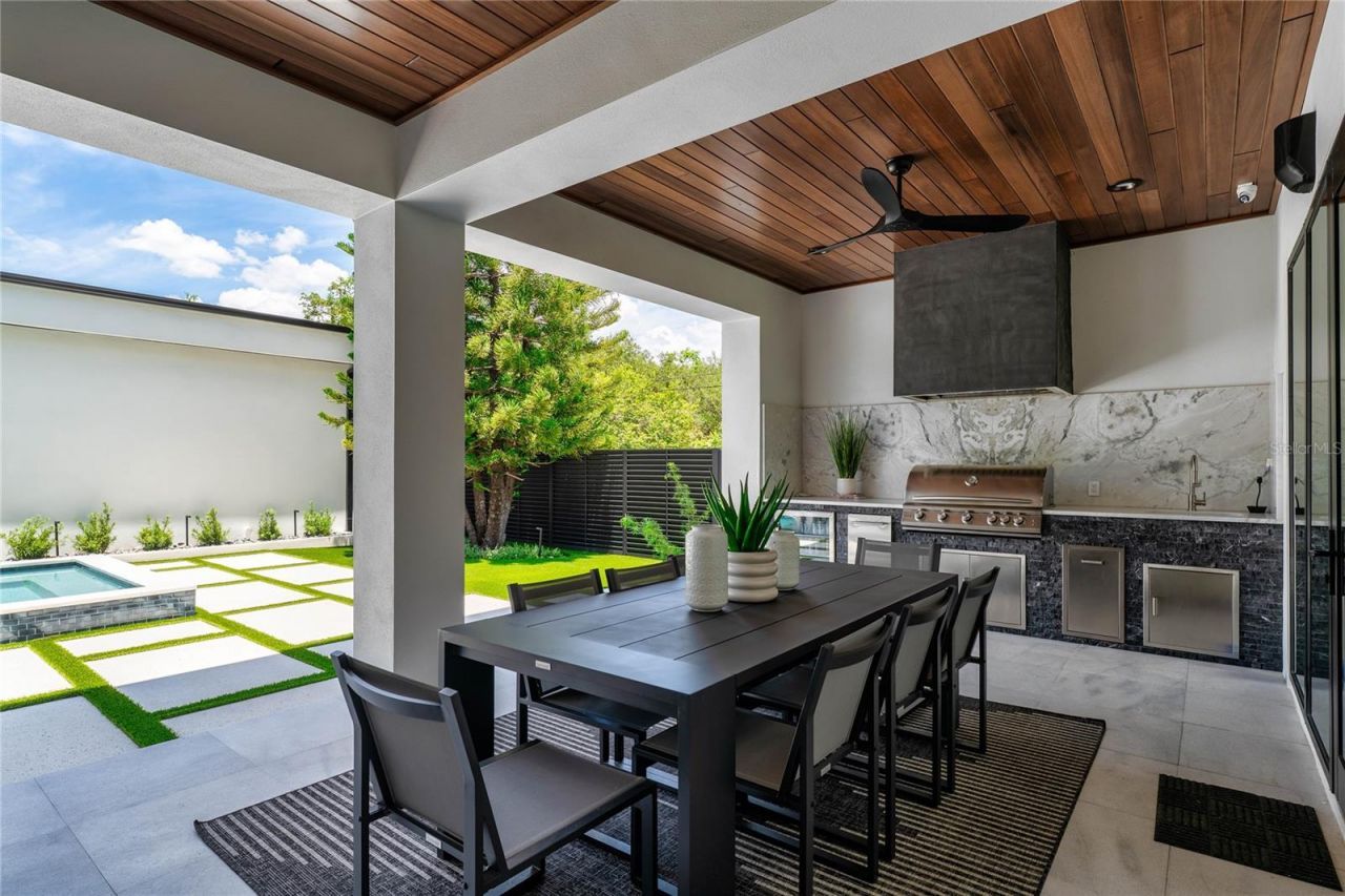 5002 W Poe Avenue, Tampa, FL 33629 Photo