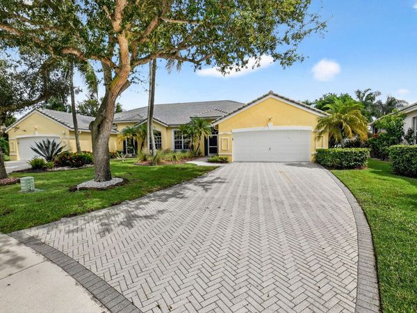 7975 Rockford Road, Boynton Beach, FL 33472